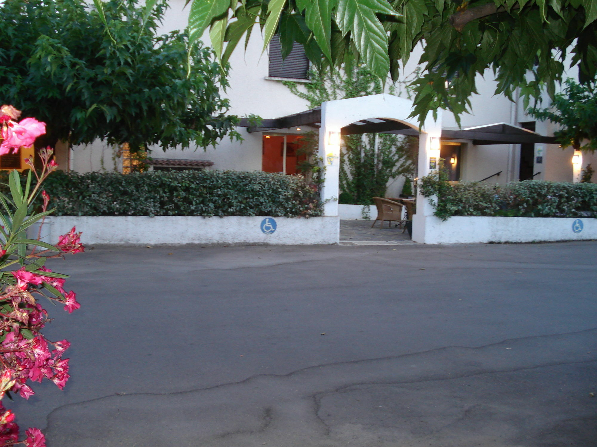 Costa Hotel